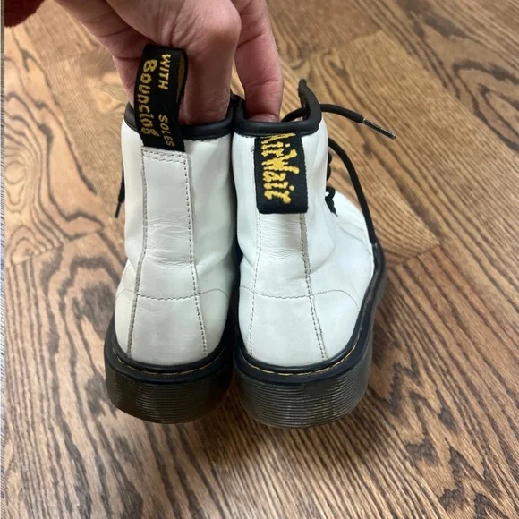 Big kid size 4 doc martens boots - Picture 2 of 6